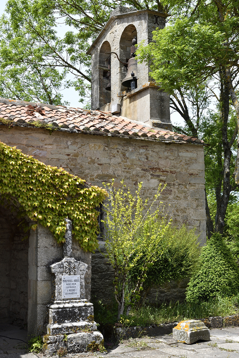 Chateau de Montaigut - La chapelle du village